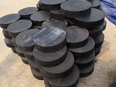 惠济区板式橡胶支座由若干层橡胶片与薄钢板经加压硫化